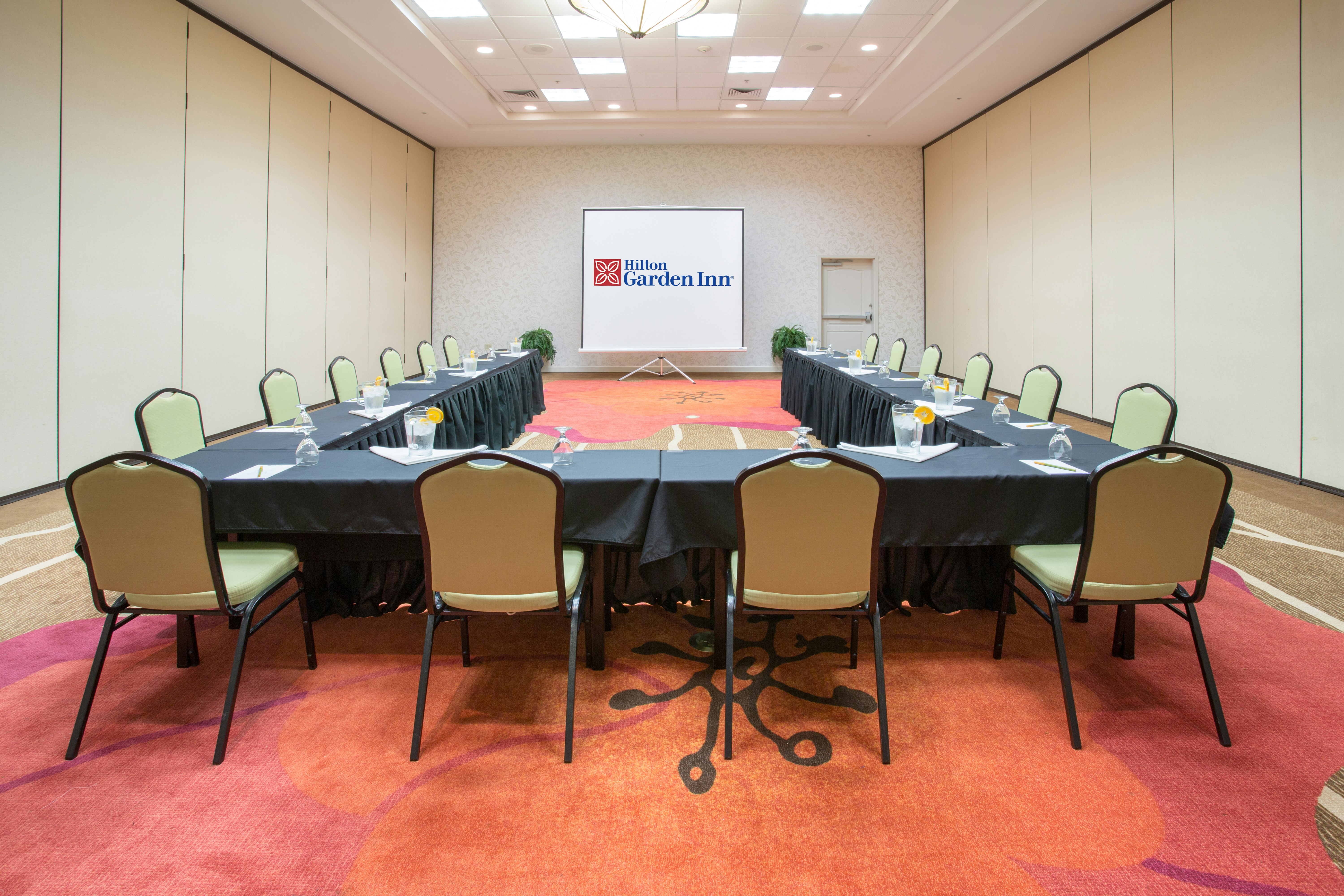 Hilton Garden Inn Phoenix Avondale 23/28