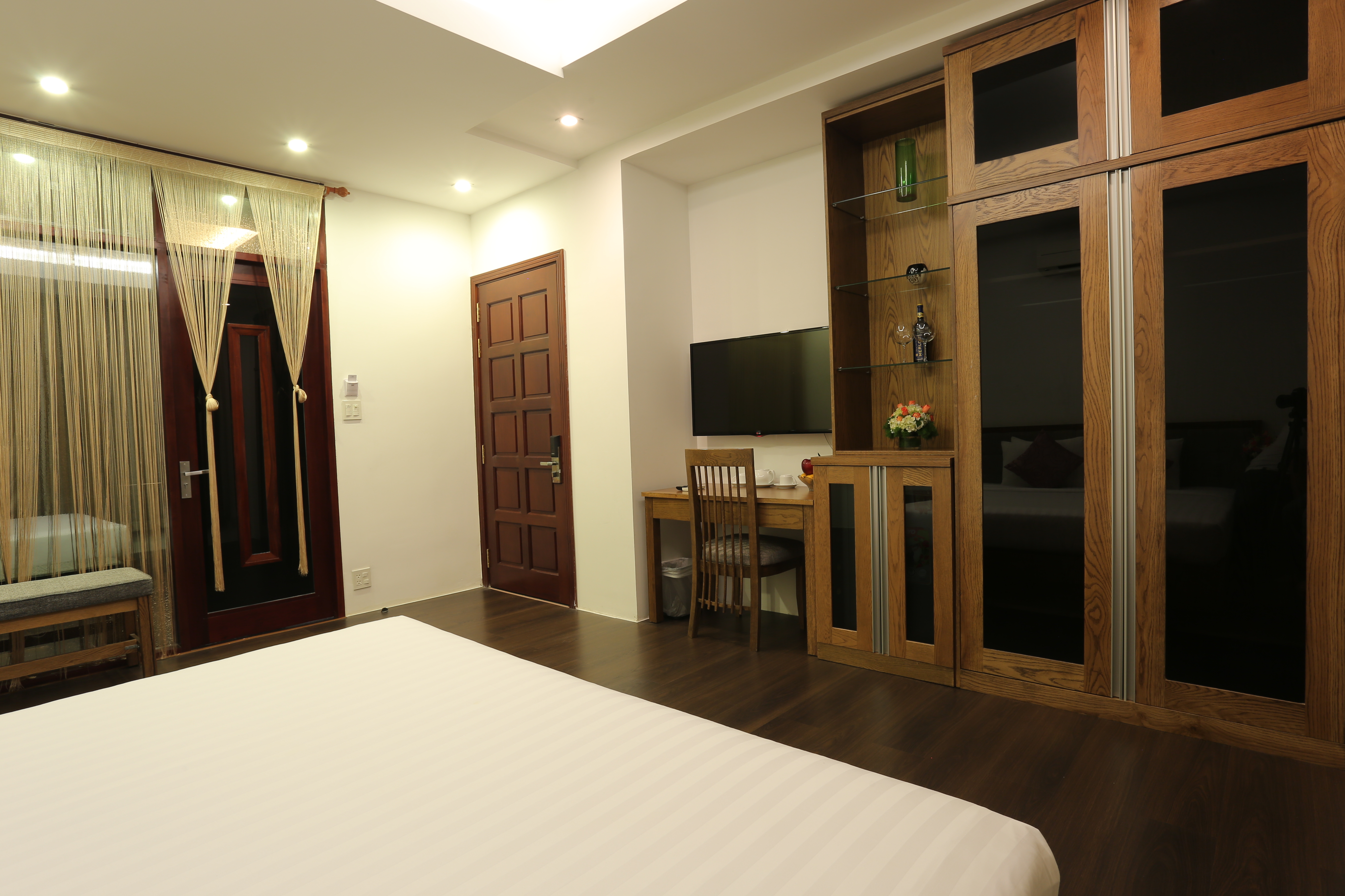 Valentine Hotel 19/36