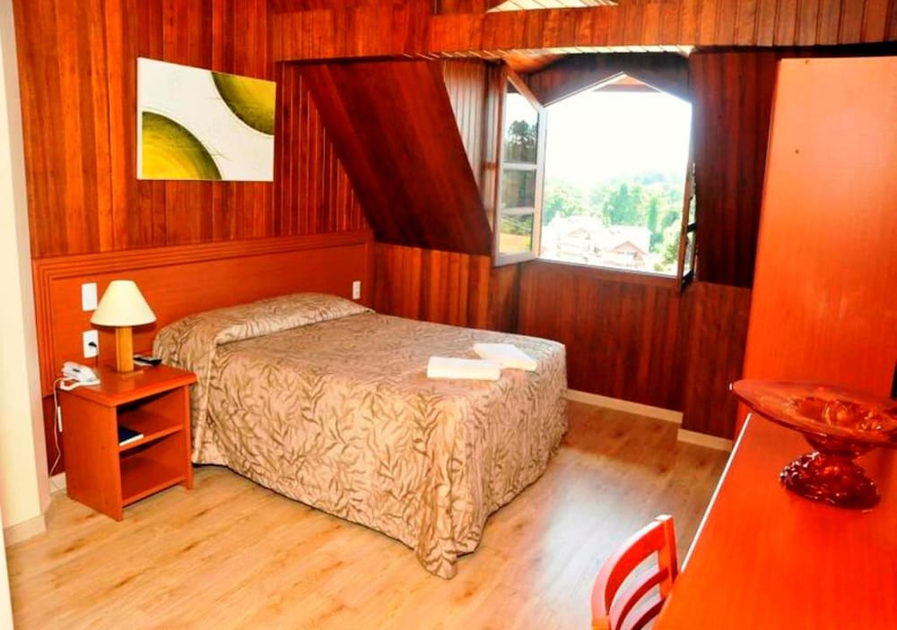 Nacional Inn Campos Do Jordao 7/76