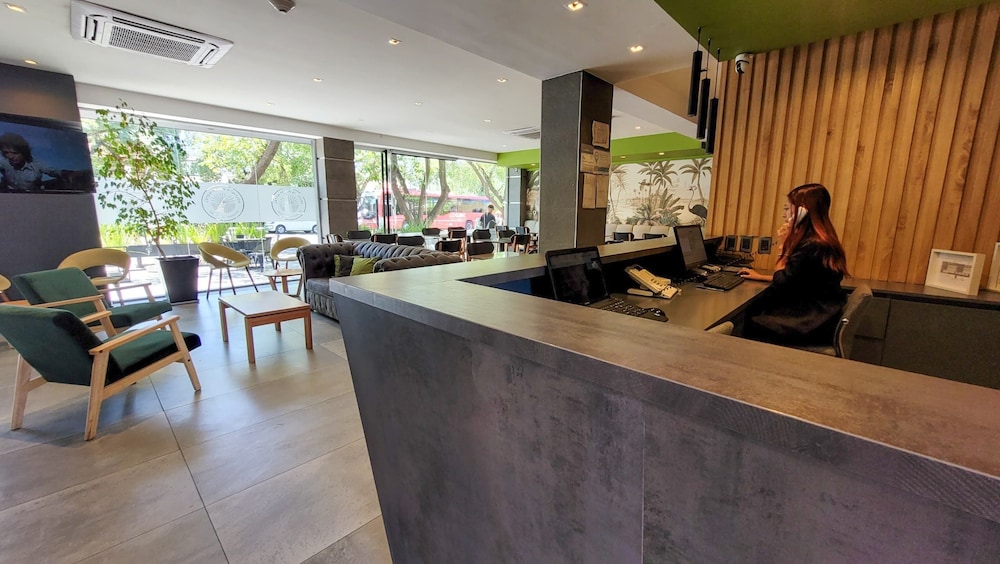 Soltigua Apart Hotel Mendoza 3/45