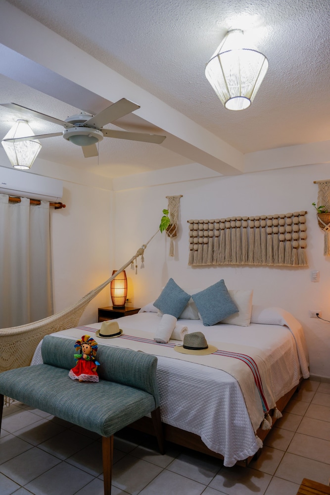 Hulku Playa Del Carmen 13/73