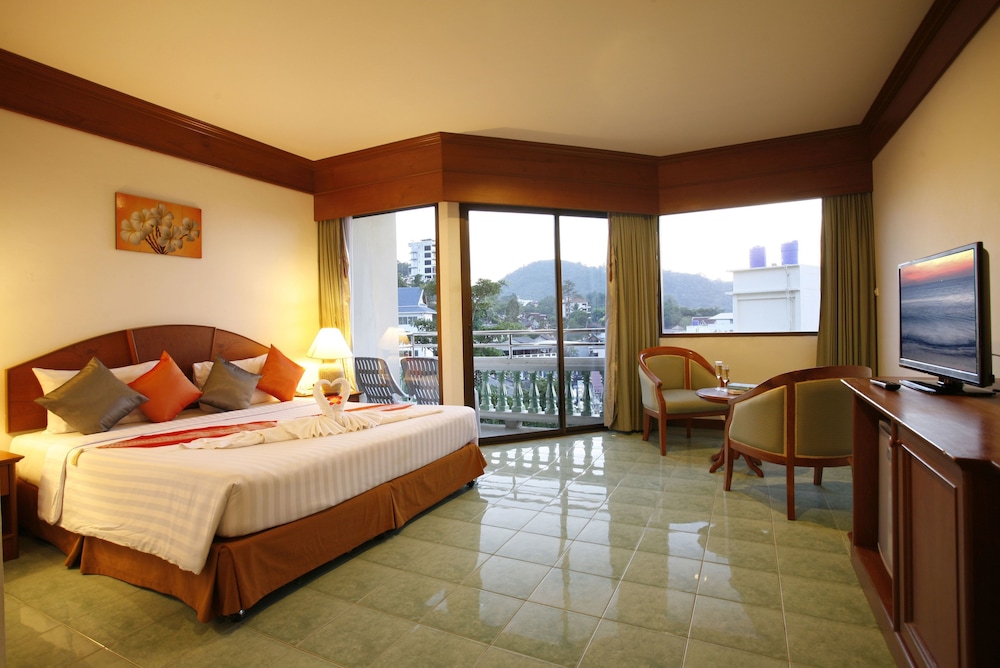 Jiraporn Hill Resort Patong Phuket 44/59