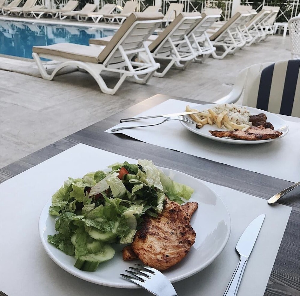 Myra Hotel 18/22