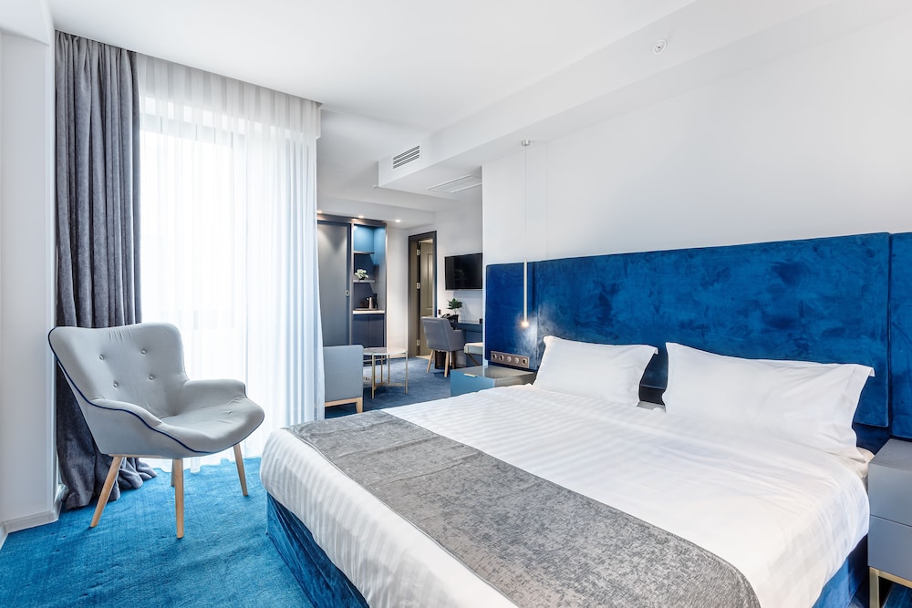 Ramada by Wyndham Tbilisi Old City 11/50