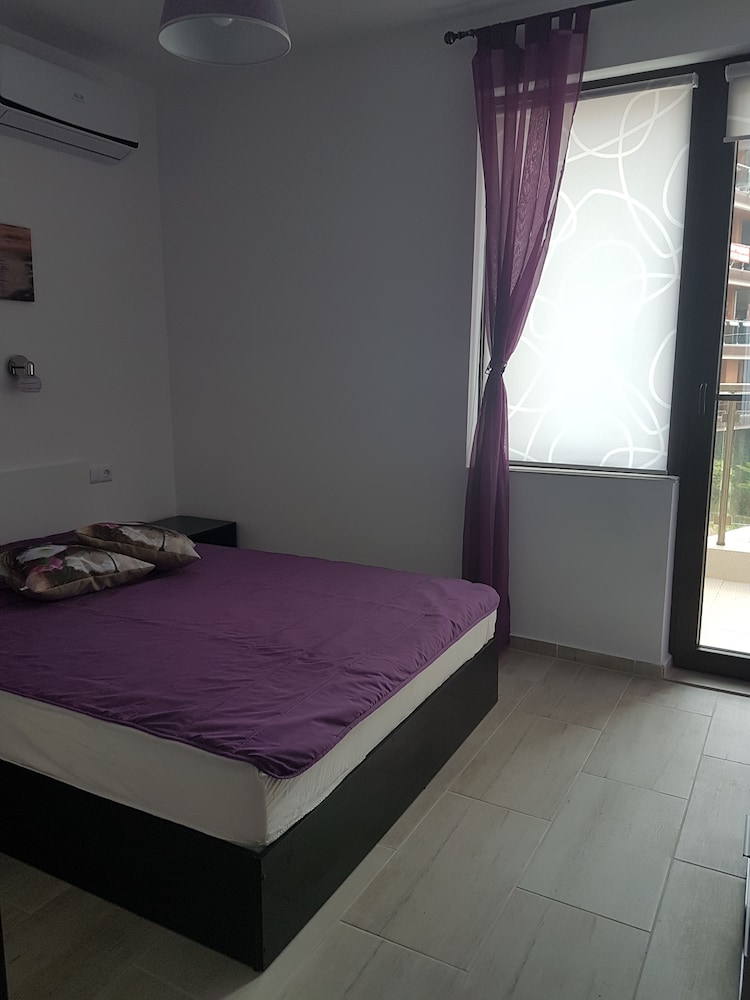 Apart Hotel Iglika 6/73