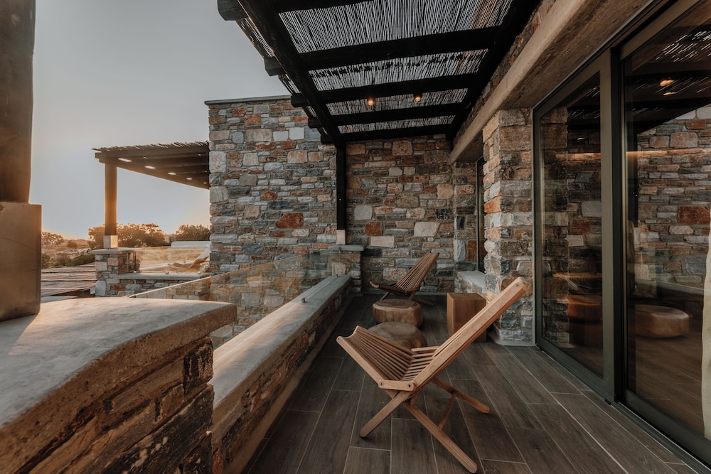 Onym Curated Villas 178/206