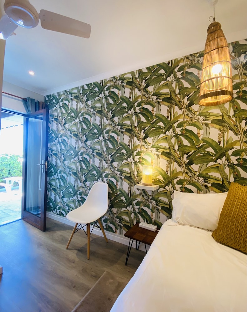 Dolphin Circle Bed and Breakfast 14/50