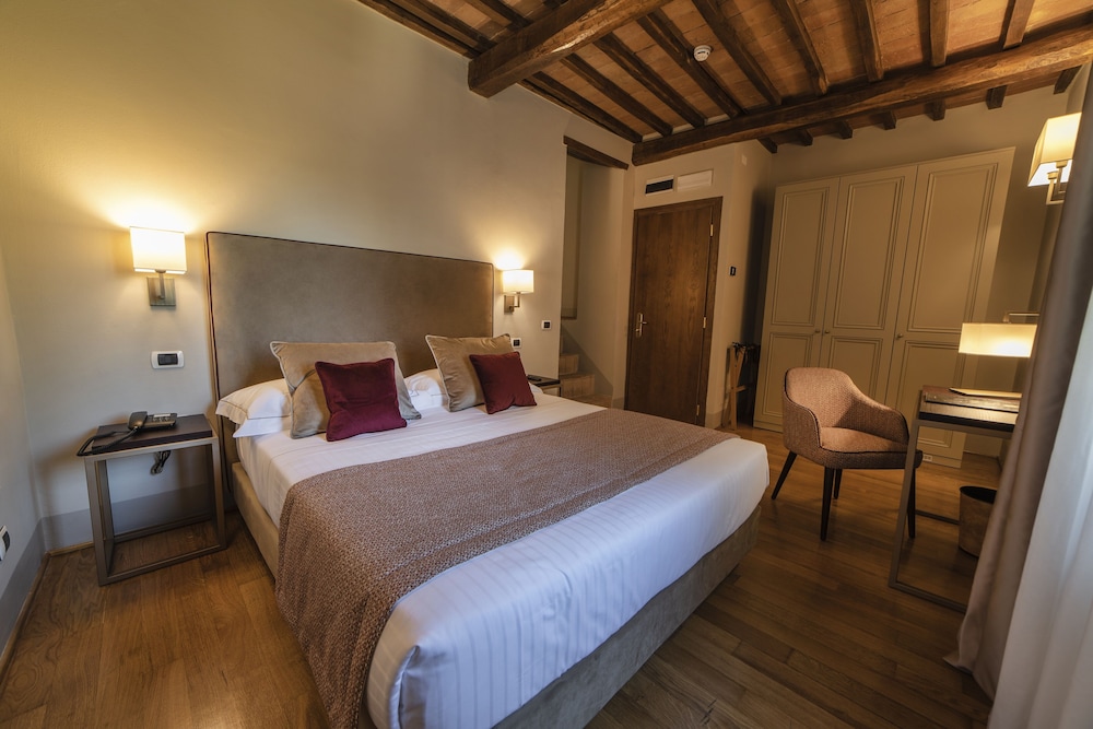 Relais Della Rovere 12/68