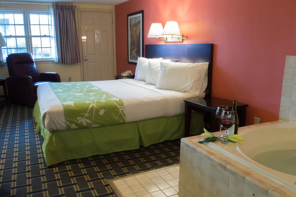Tidewater Inn 26/70