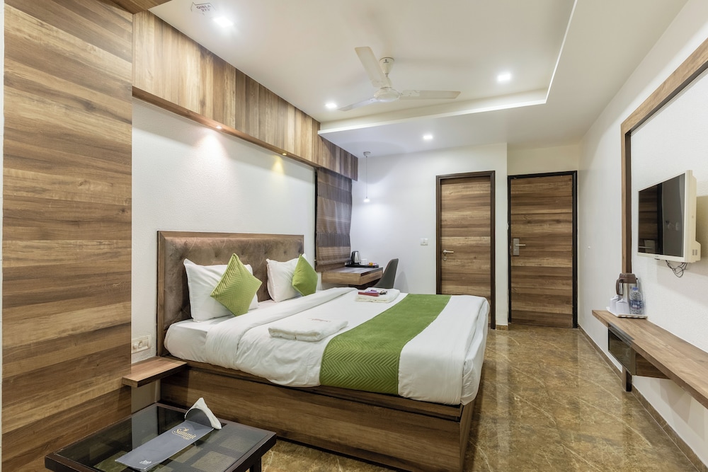 Hotel Summit 19/50