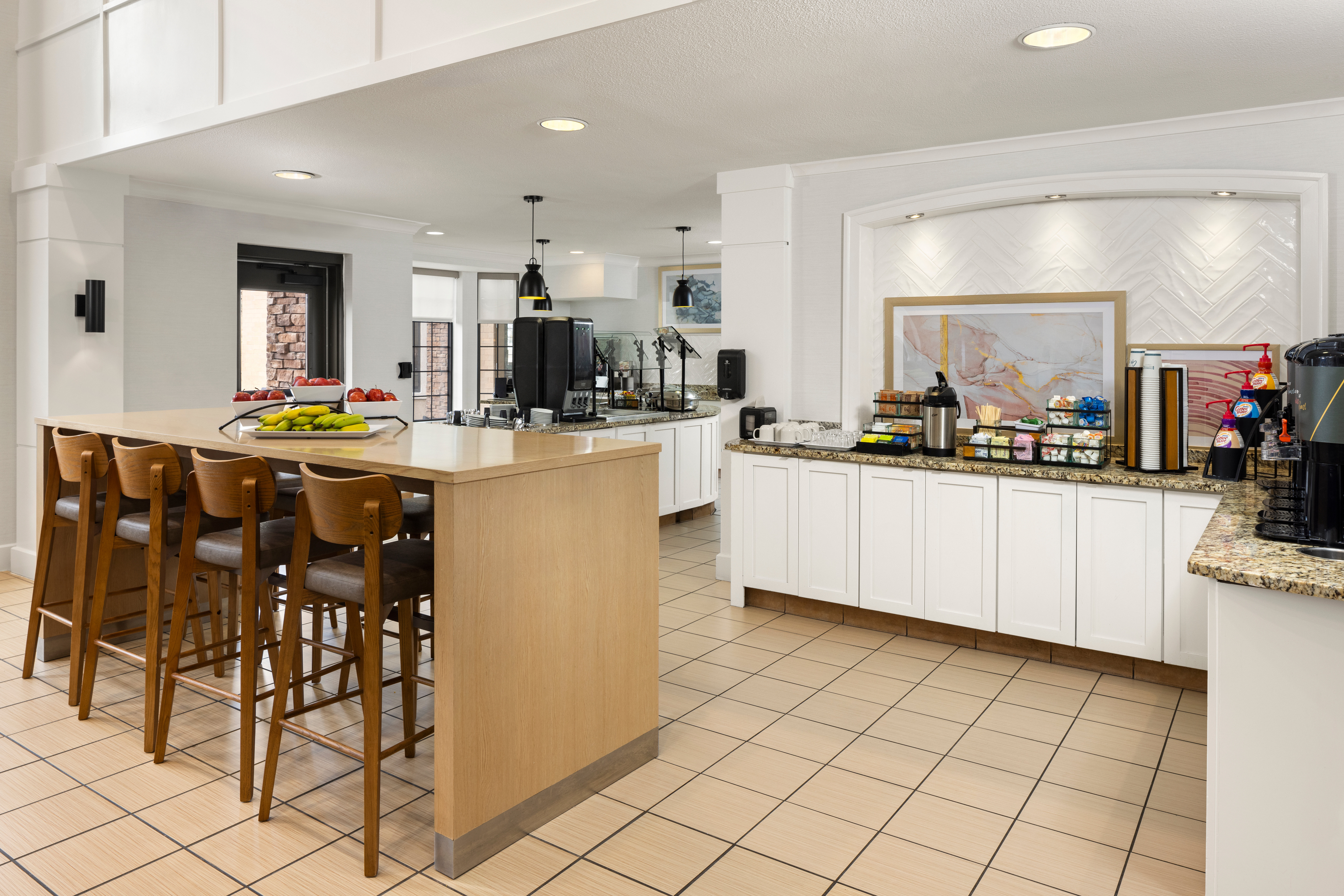 Staybridge Suites Mpls Maple Grove Arbor Lakes 46/62