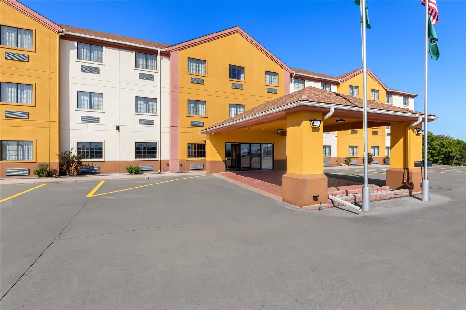 Quality Inn & Suites McAlester on Hwy 69 25/26