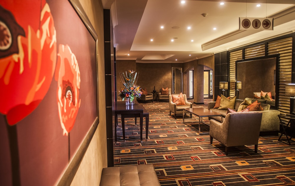 Garden Court Or Tambo International Airport 34/50