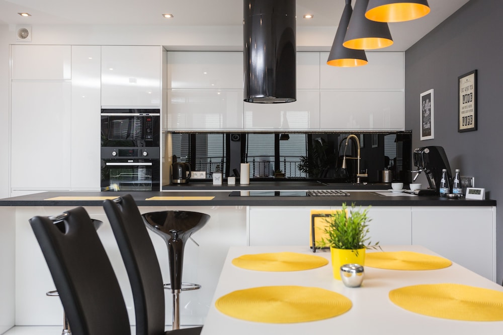 InPoint Smart Apartments 63/73