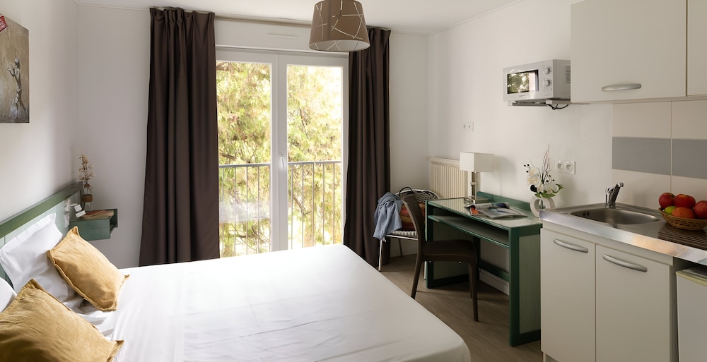 Hotel Hr 13/50