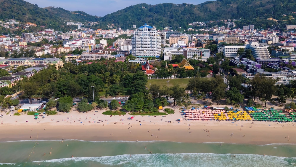 Andaman Beach Suites Hotel 65/69