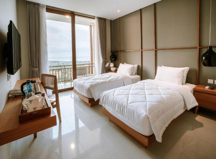 Deluxe, Hill View