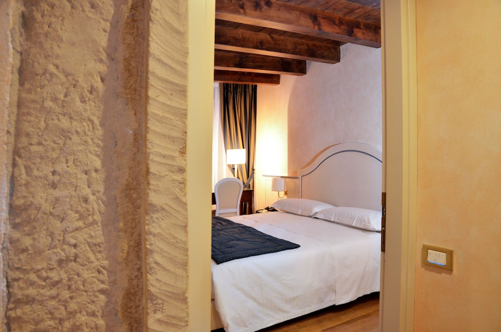 Albergo Mazzanti 14/60