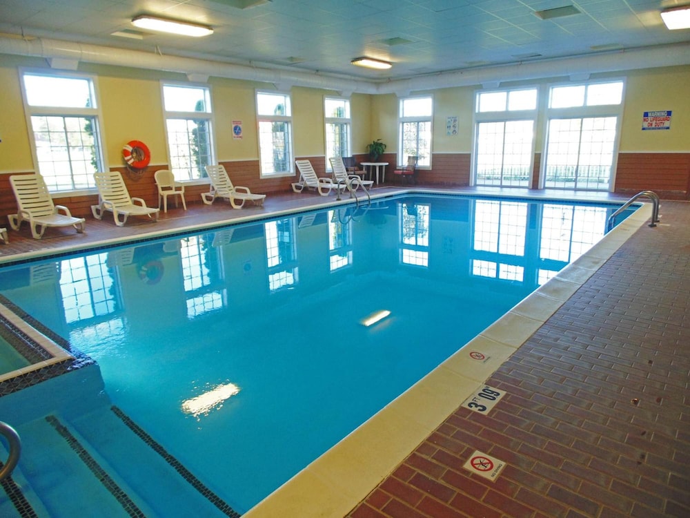 swimming pool spa
