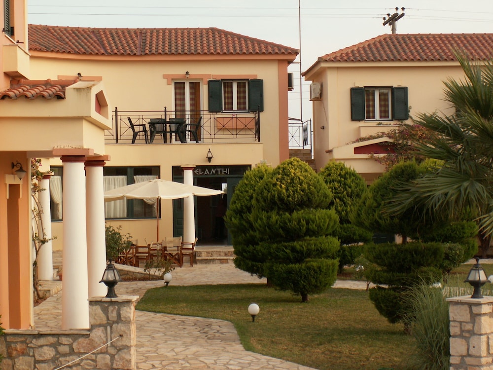Elanthi Village Hotel 74/85