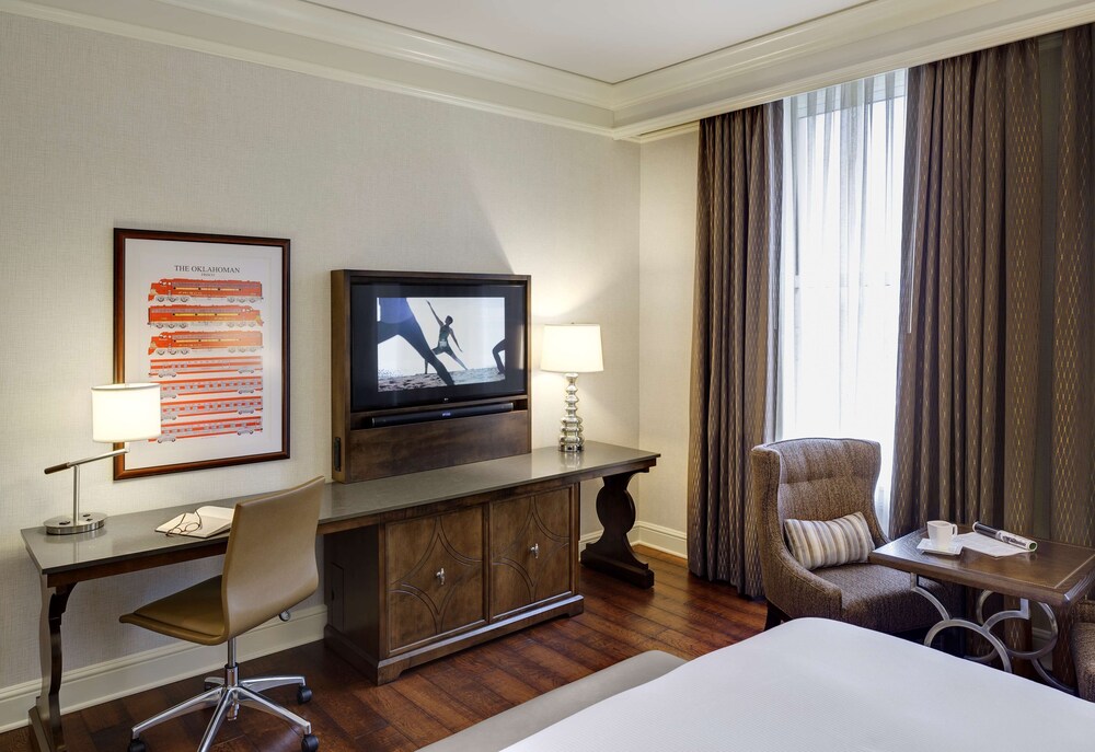 St. Louis Union Station Hotel Curio Collection By Hilton 52/82