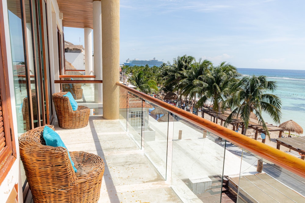 Aqua Star Boutique Hotel and Condos By Koox Luxury Collection 47/80