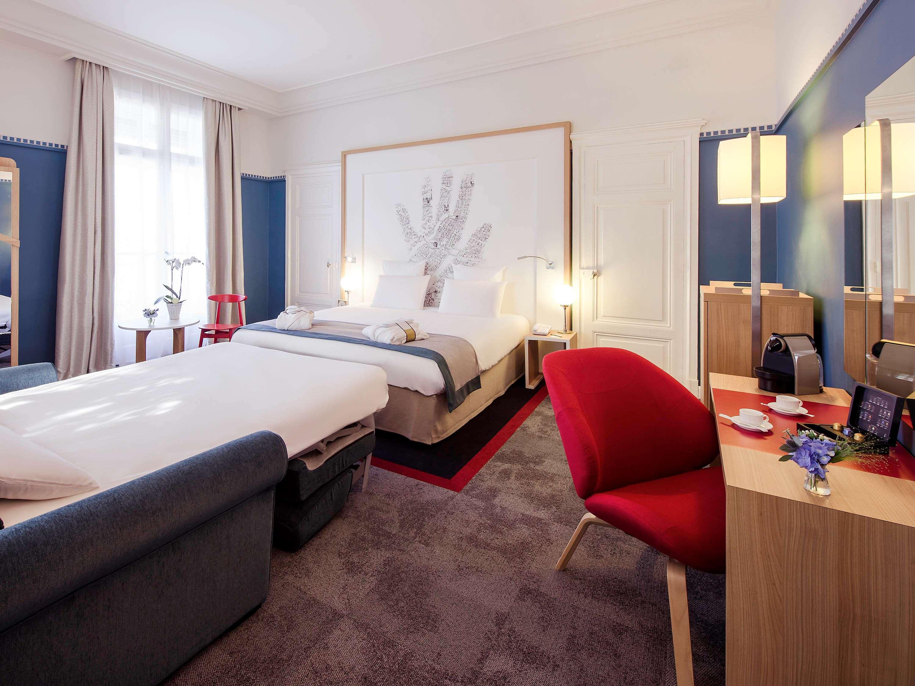 PRIVILEGE, DOUBLE BED, SOFA