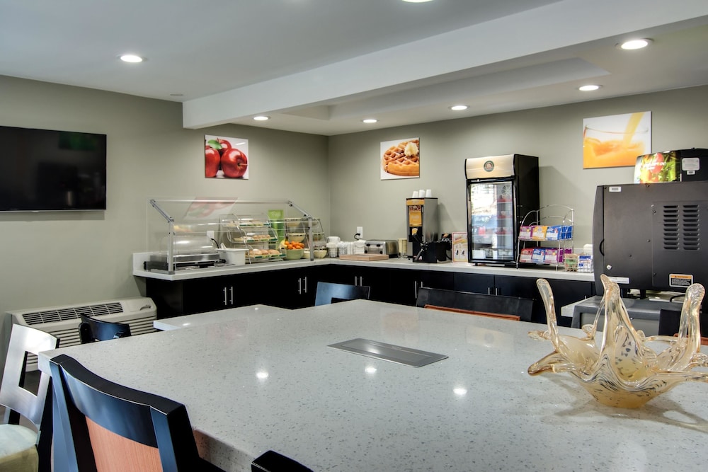 Quality Inn & Suites Athens University Area 42/57