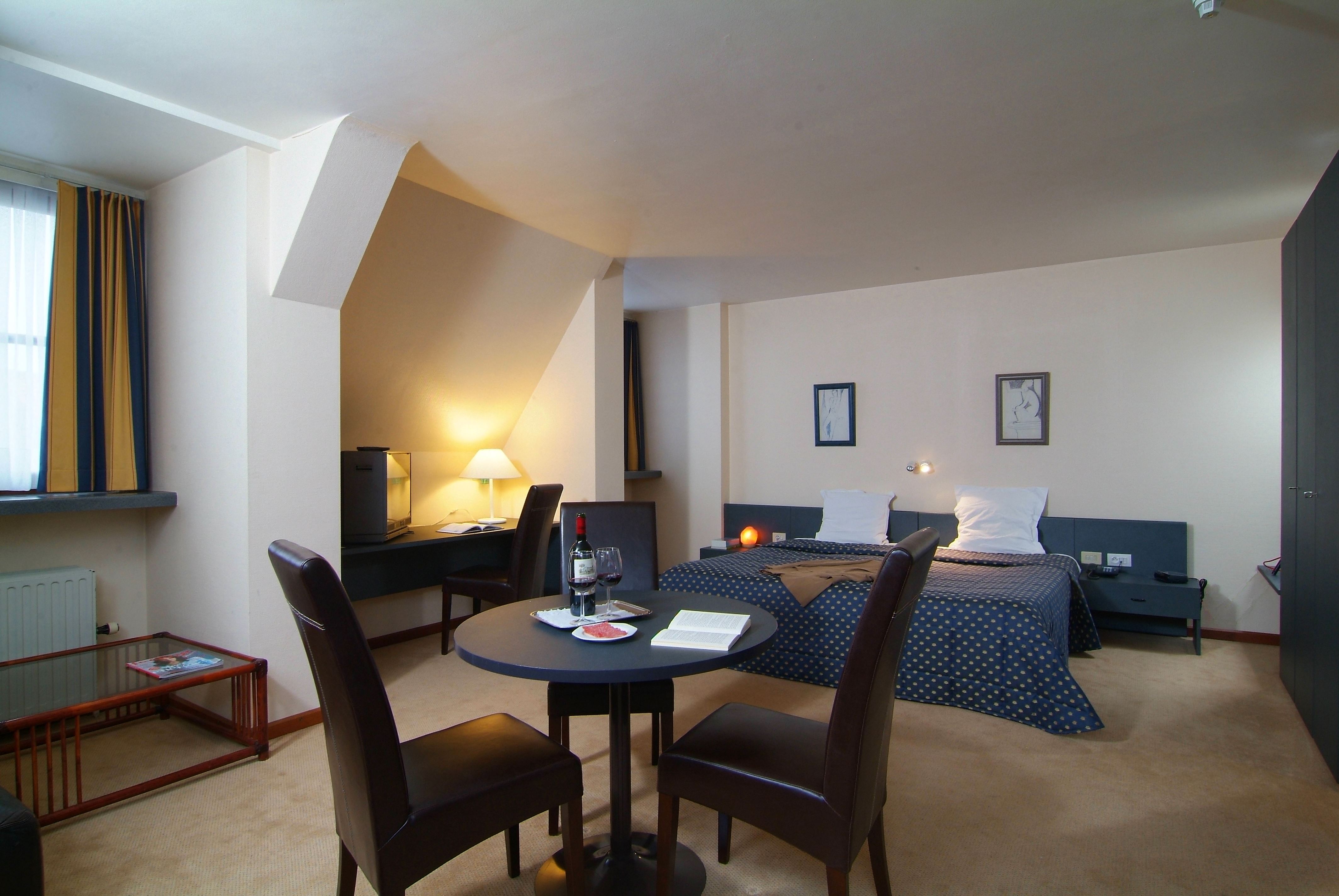 Hotel Rosenburg 12/33