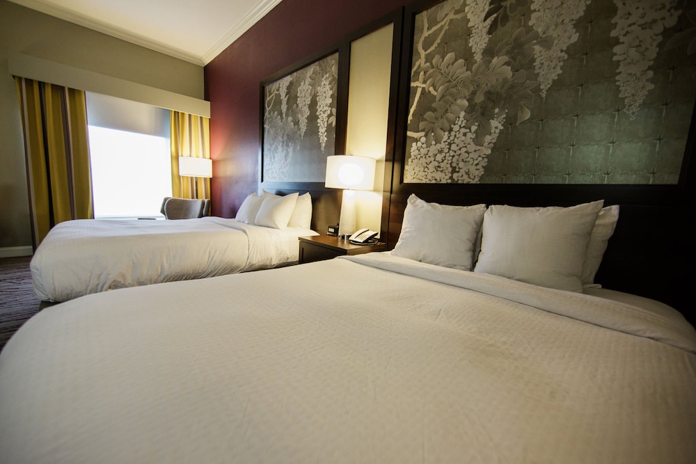 Doubletree By Hilton Hotel Savannah Historic District 10/38