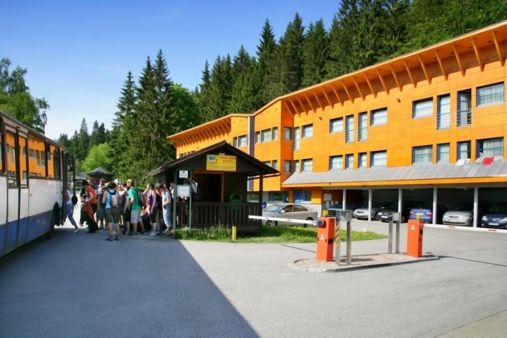 AQUA PARK SPINDLERUV MLYN 54/66