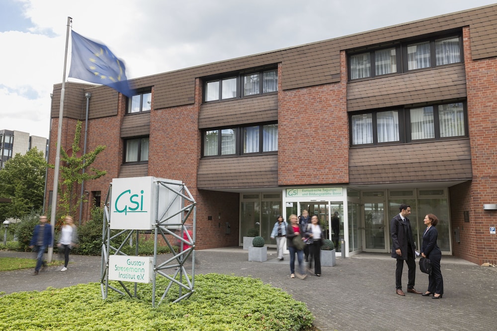 Gustav-Stresemann-Institut 64/70