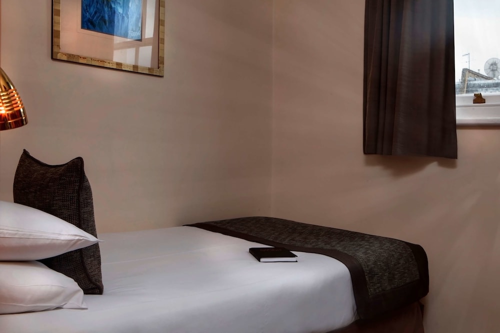 Best Western Corona 21/37