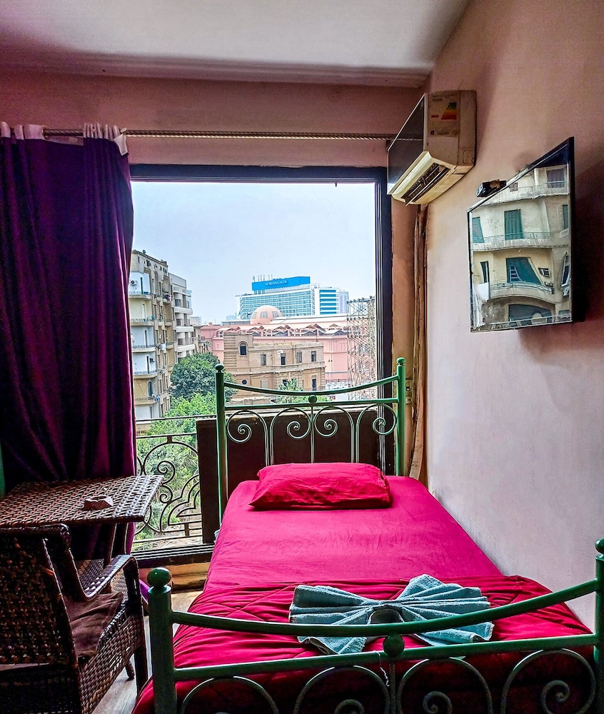 Oasis Hotel 42/50