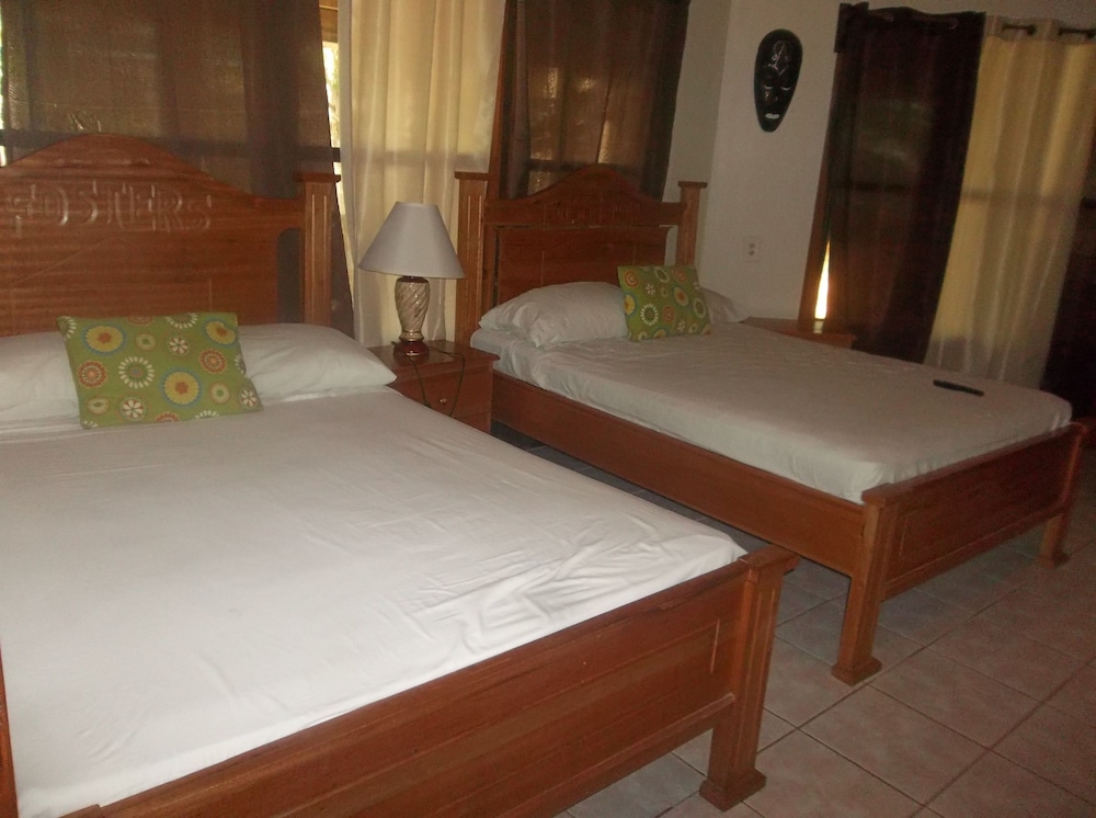 Foster's West Bay Resort 23/69