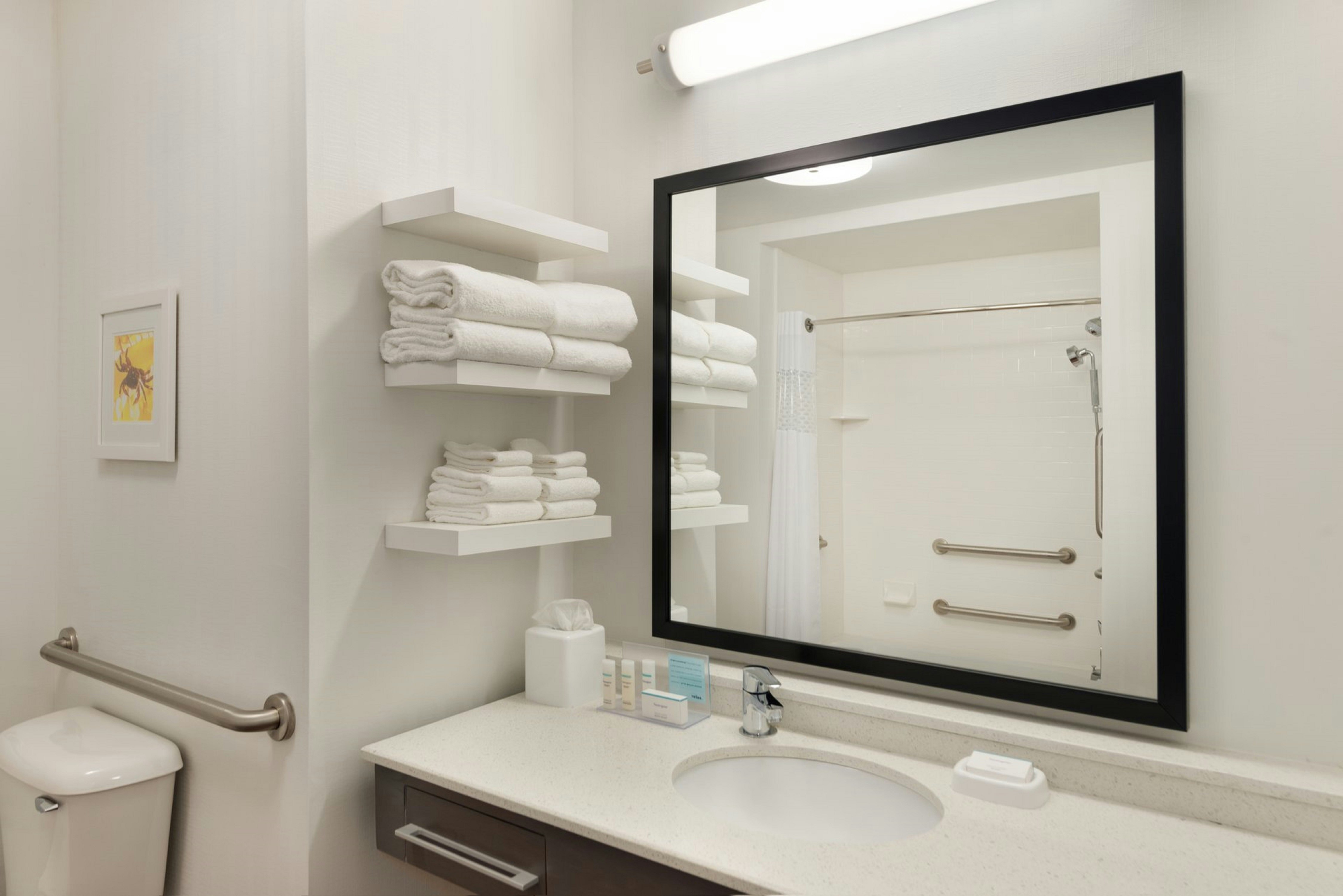 غرفة بسرير كينج لذوي الإعاقة، Hampton Inn Suites Deland 10/10