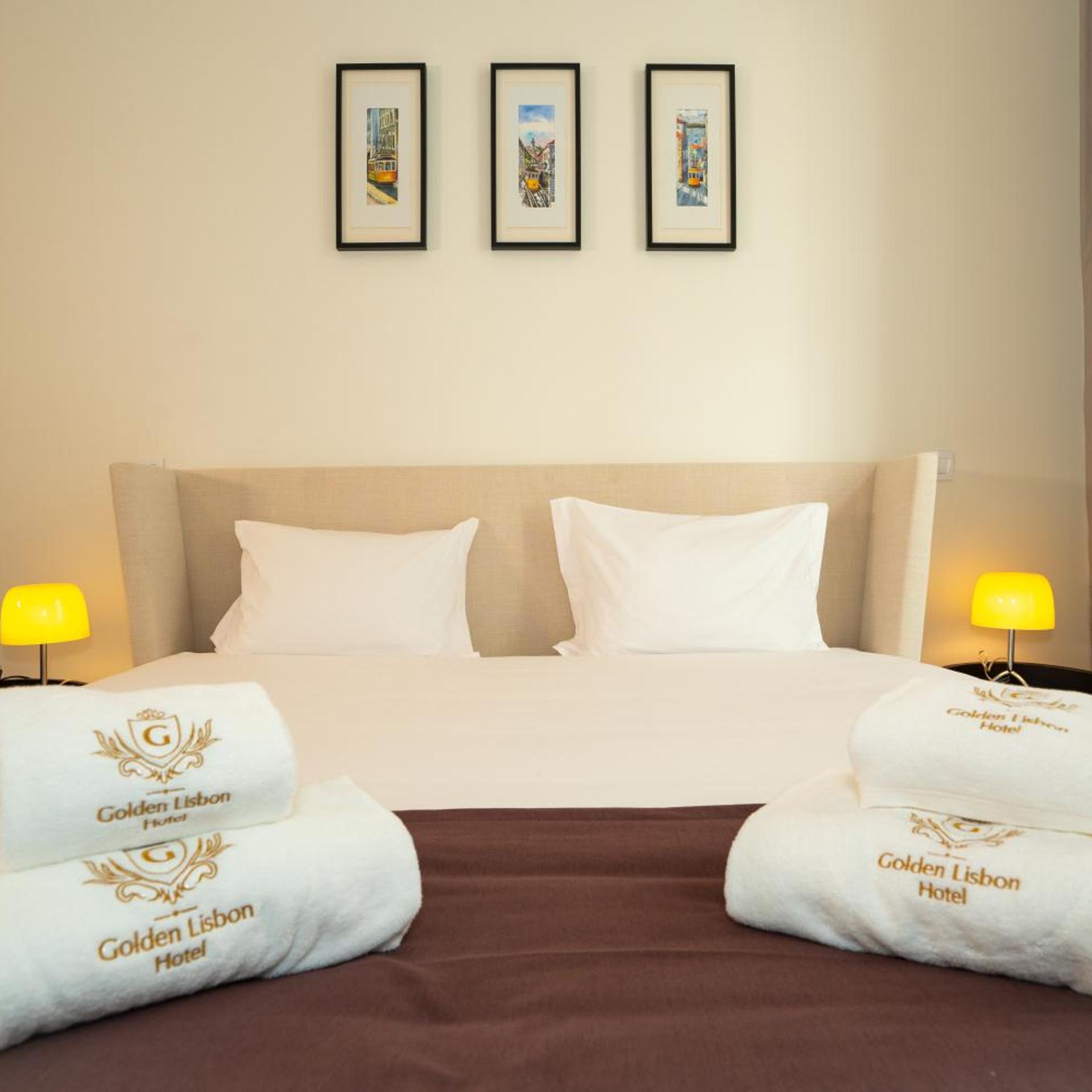 Room, Double or Twin Bed