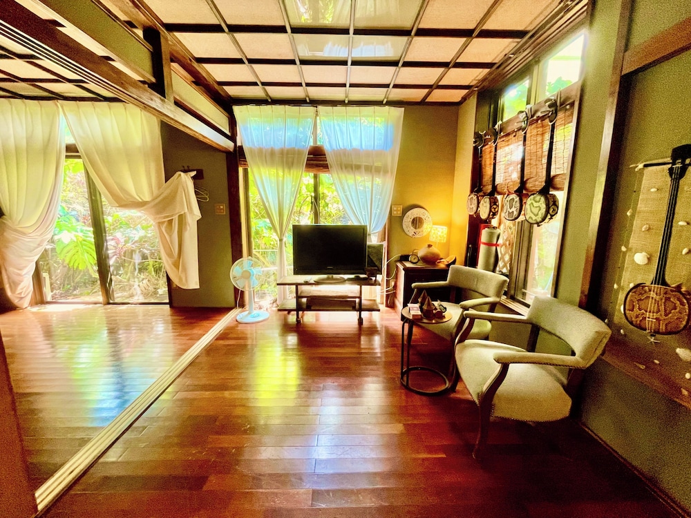 Milk-Ya Women-Only Guest House 22/50