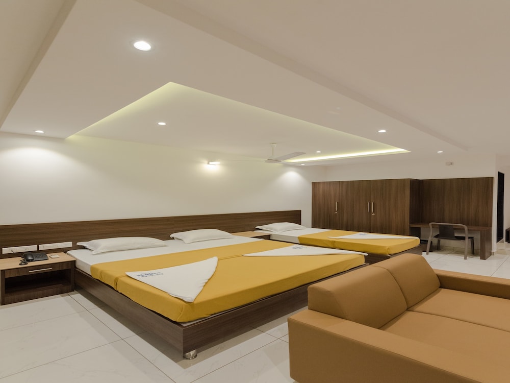 Hotel Karuna Residency 9/23
