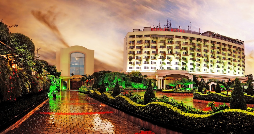 Sayaji Hotel 3/69