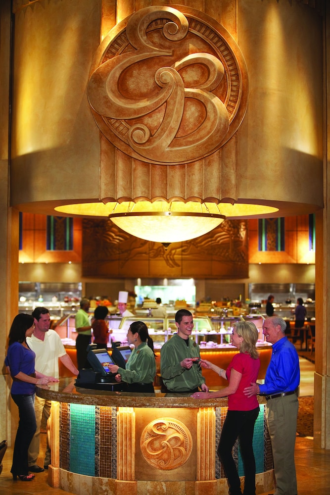 Hollywood Casino Hotel 25/37