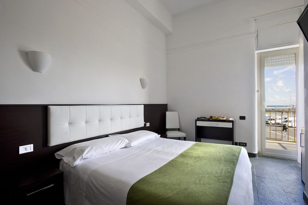 Hotel La Riva 4/63