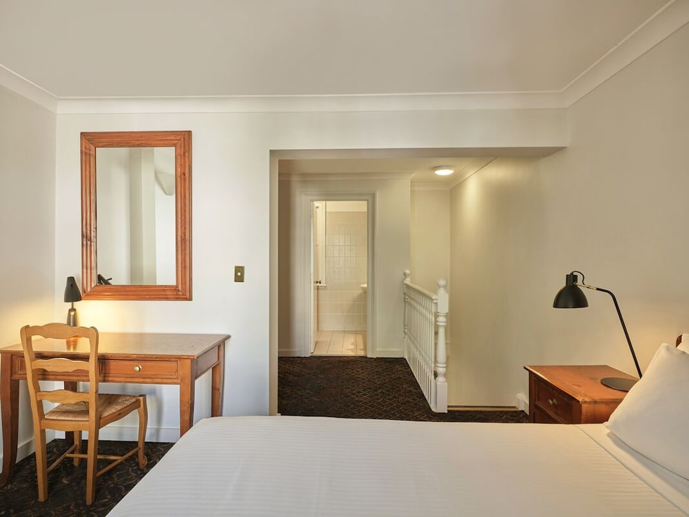غرفة بسرير كوين بشرفة، Rendezvous Hotel Sydney The Rocks 5/10