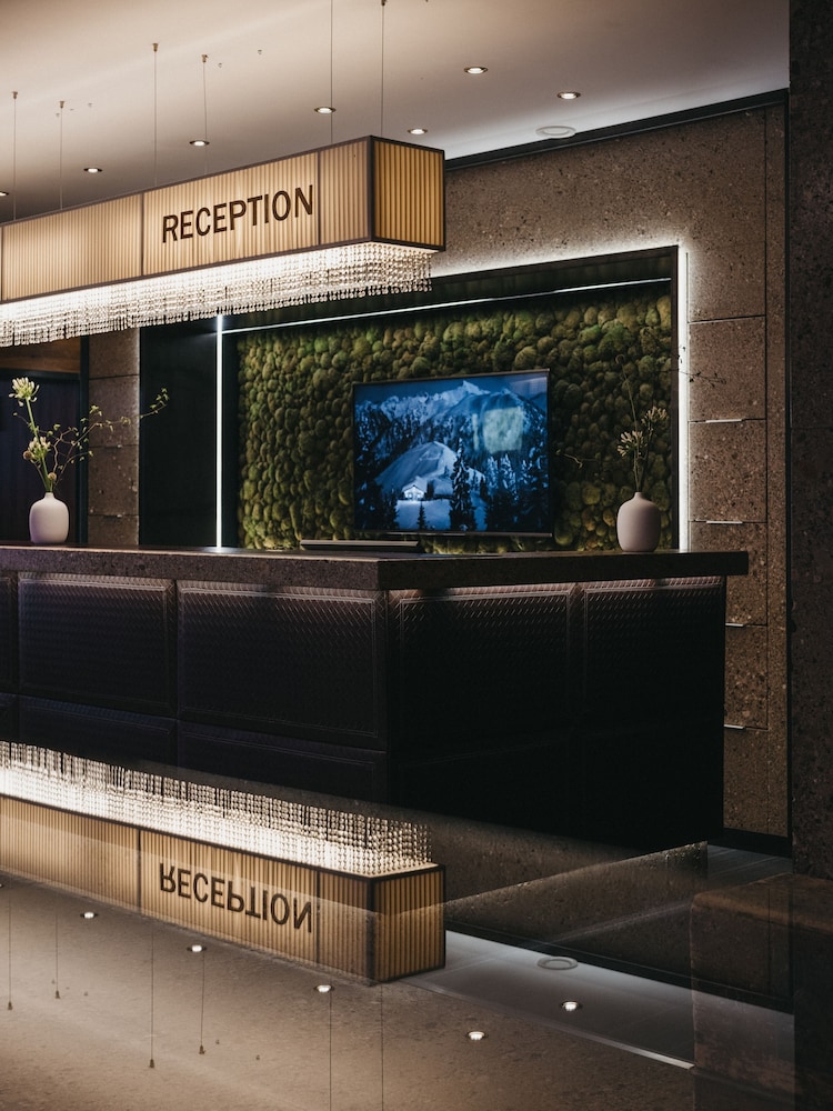 SPORTHOTEL ROYER 7/59