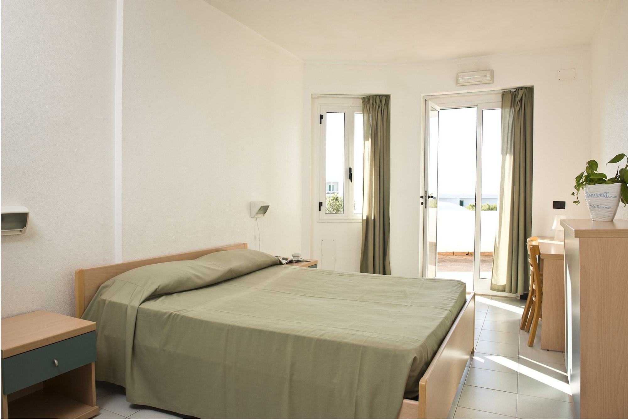 1 Bedroom, Apartment, Murphy and Twin Beds, Queen Bed
