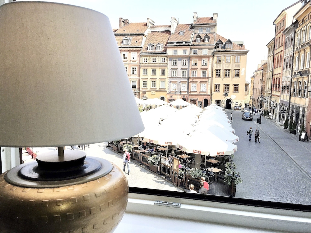 Luxury Apartments Mondrian Market Square 44/50