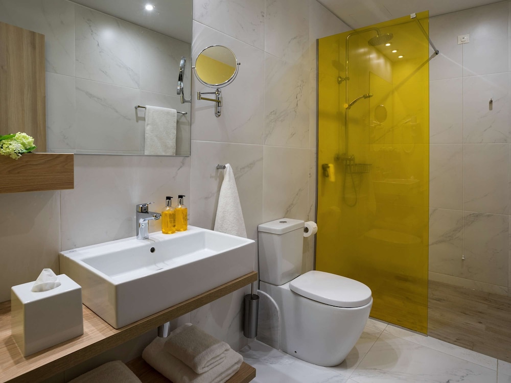 Ibis Styles Athens Routes 49/49