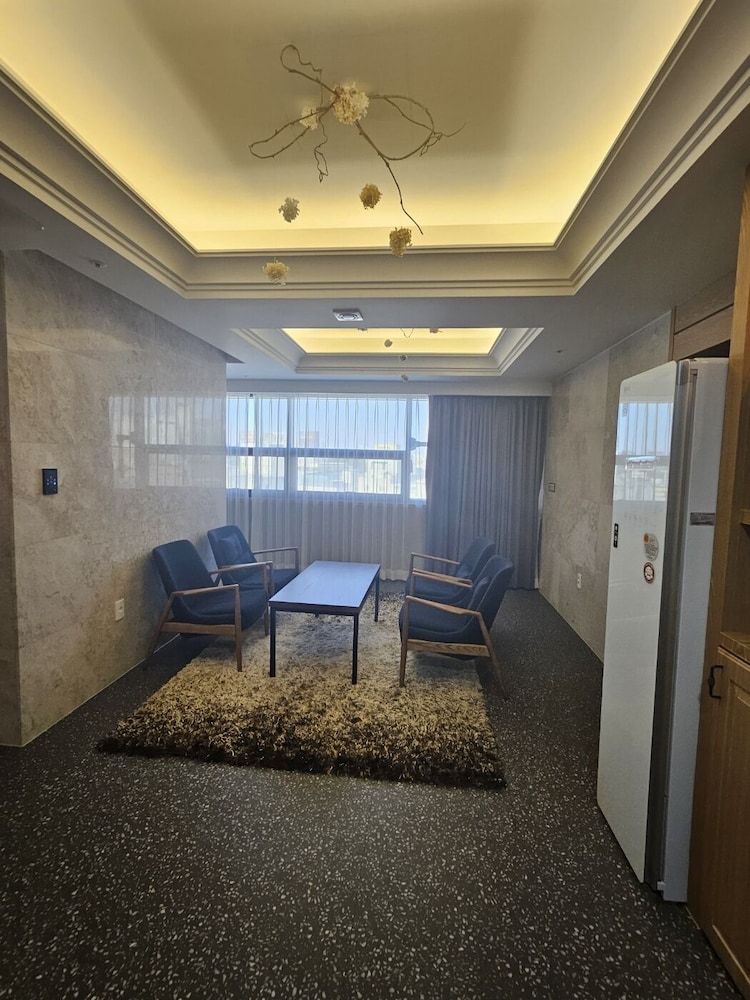 Bentley Hotel Chungjang 26/38
