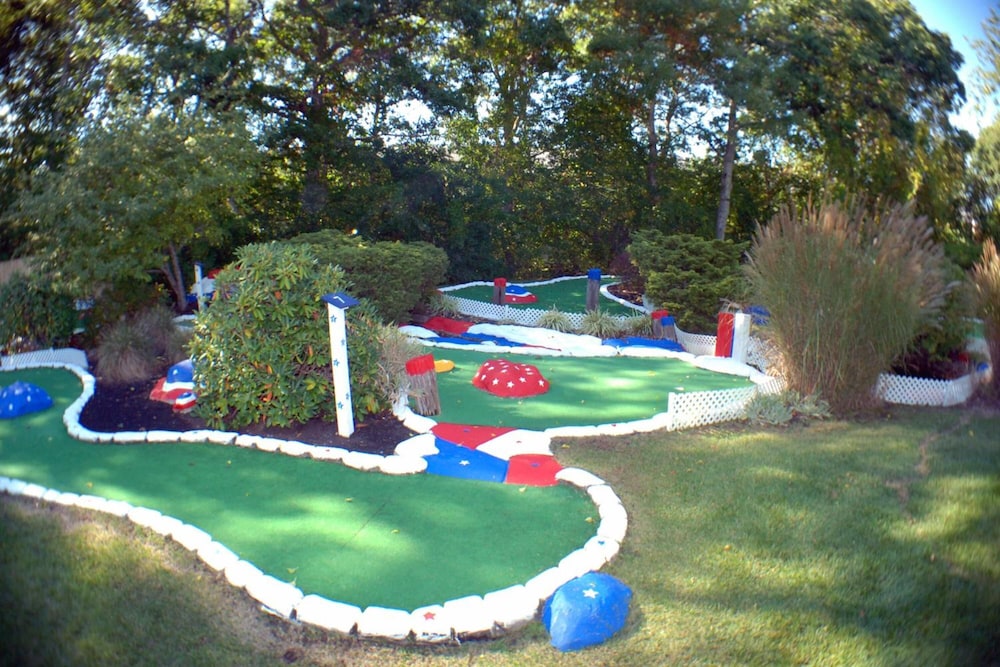 The Mariner Resort Cape Cod by The Red Collection 40/48