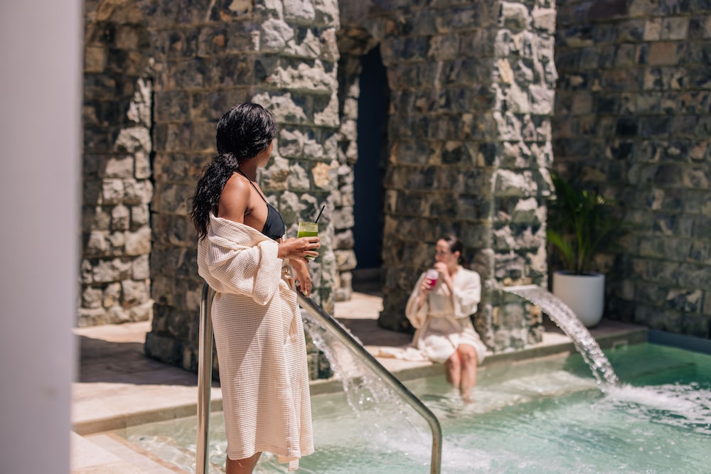 PARK HYATT ST. KITTS 33/74